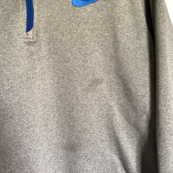 Nike quarter-zip pullover - Picture 2 of 3